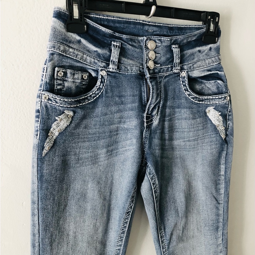Sky Embroidered Wing Jeans 5/6 - Picture 3 of 5